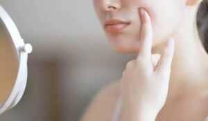 10 نکته بسیار مهم برای مراقبت از پوست خشک